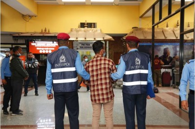 इन्टरपोलबाट ‘रेड नोटिस’ जारी भएका फरार व्यक्ति ओमानबाट पक्राउ